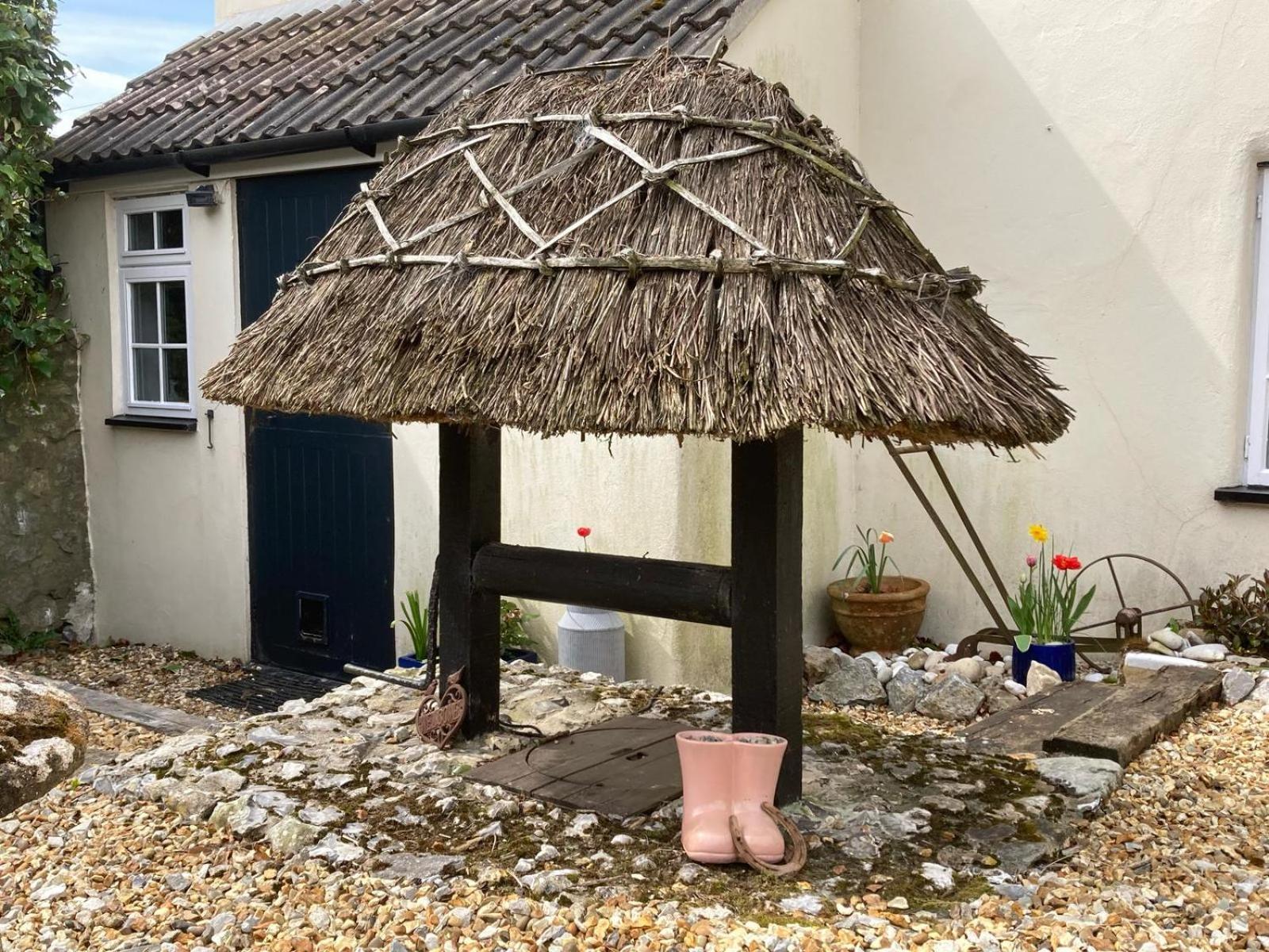 Guest Suite At 31 Little England Milborne Saint Andrew Kültér fotó